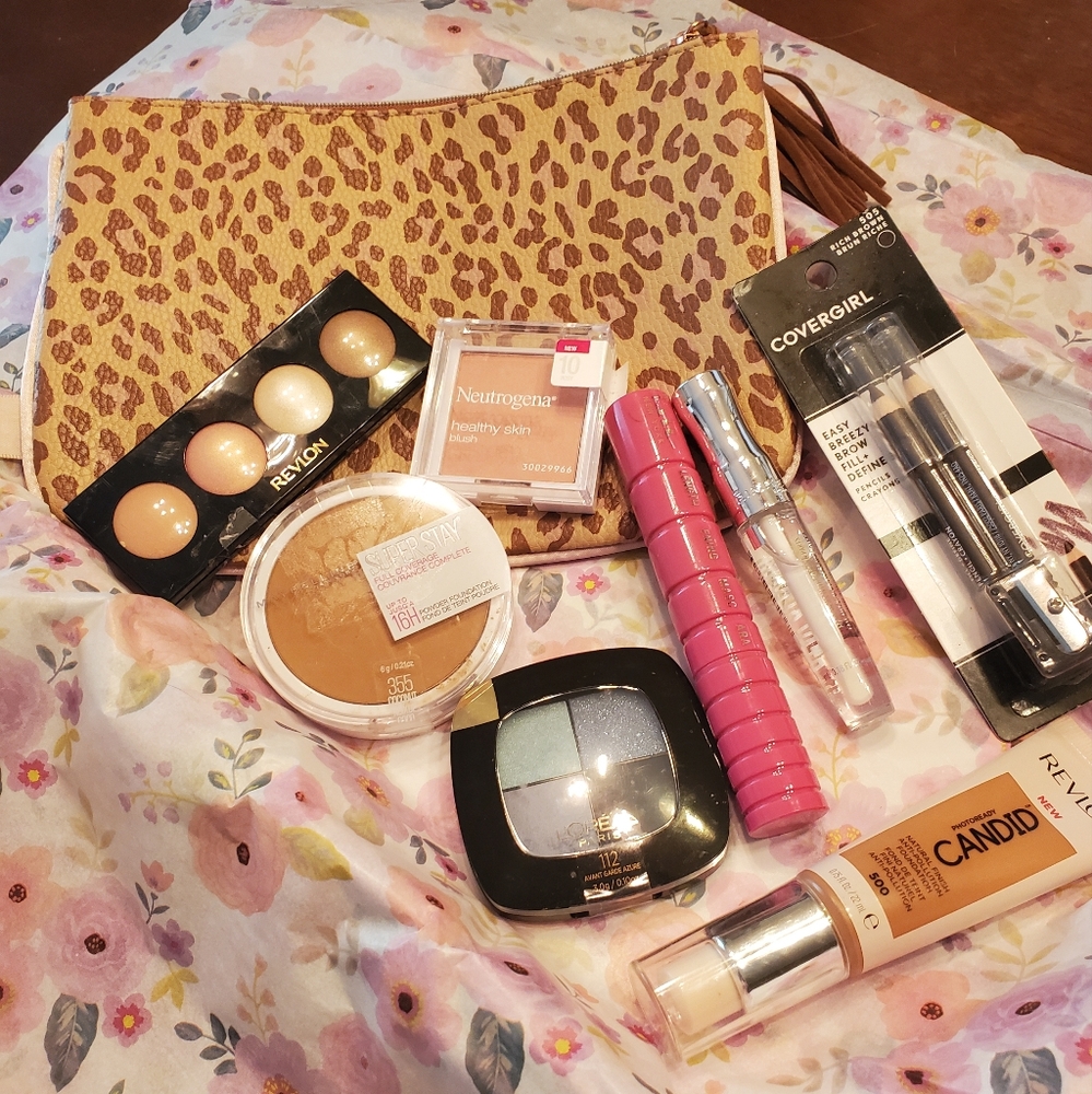 8 Piece Makeup Bundle w/ Animal Print Ipsy Makeup Bag